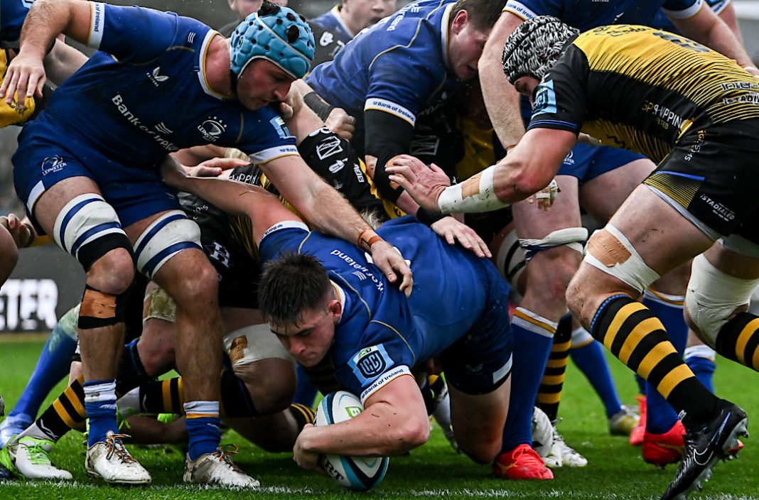 Leinster Rugby team scoring a try
