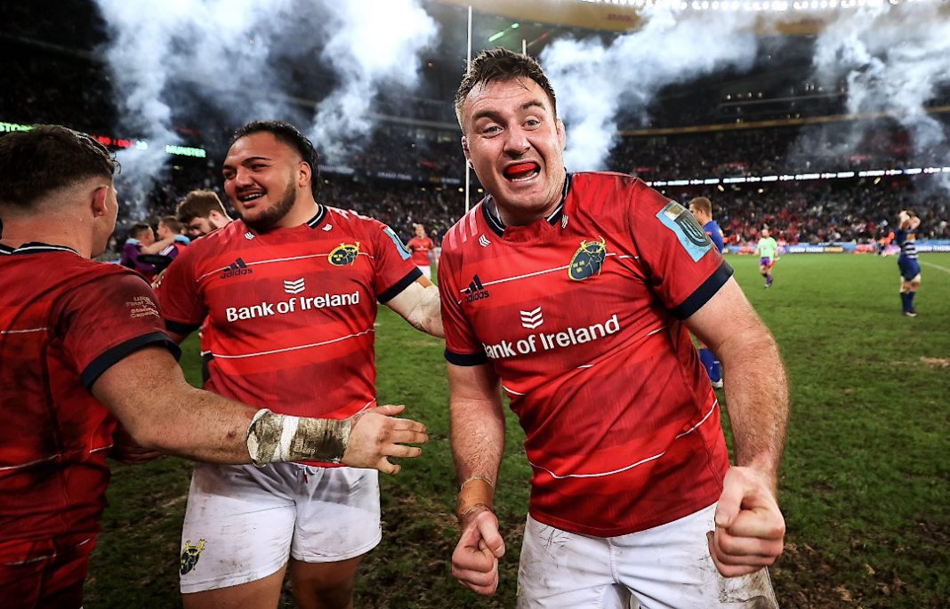 Munster Rugby players celebrating the URC Final