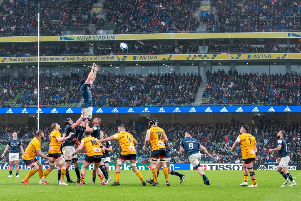 Leinster players rising high to grab an uncontested line-out