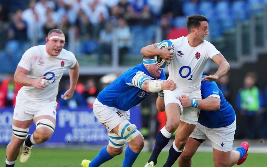 Italy in a rugby match against England