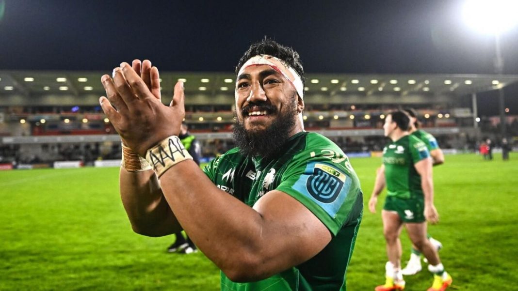 Bundee Aki celebrating after a game for Connacht