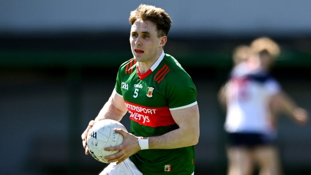 Mayo footballer running with the ball