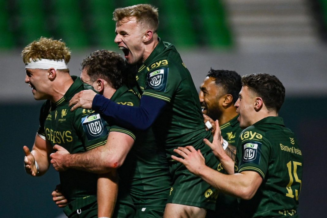 Connacht Rugby players celebrating a try